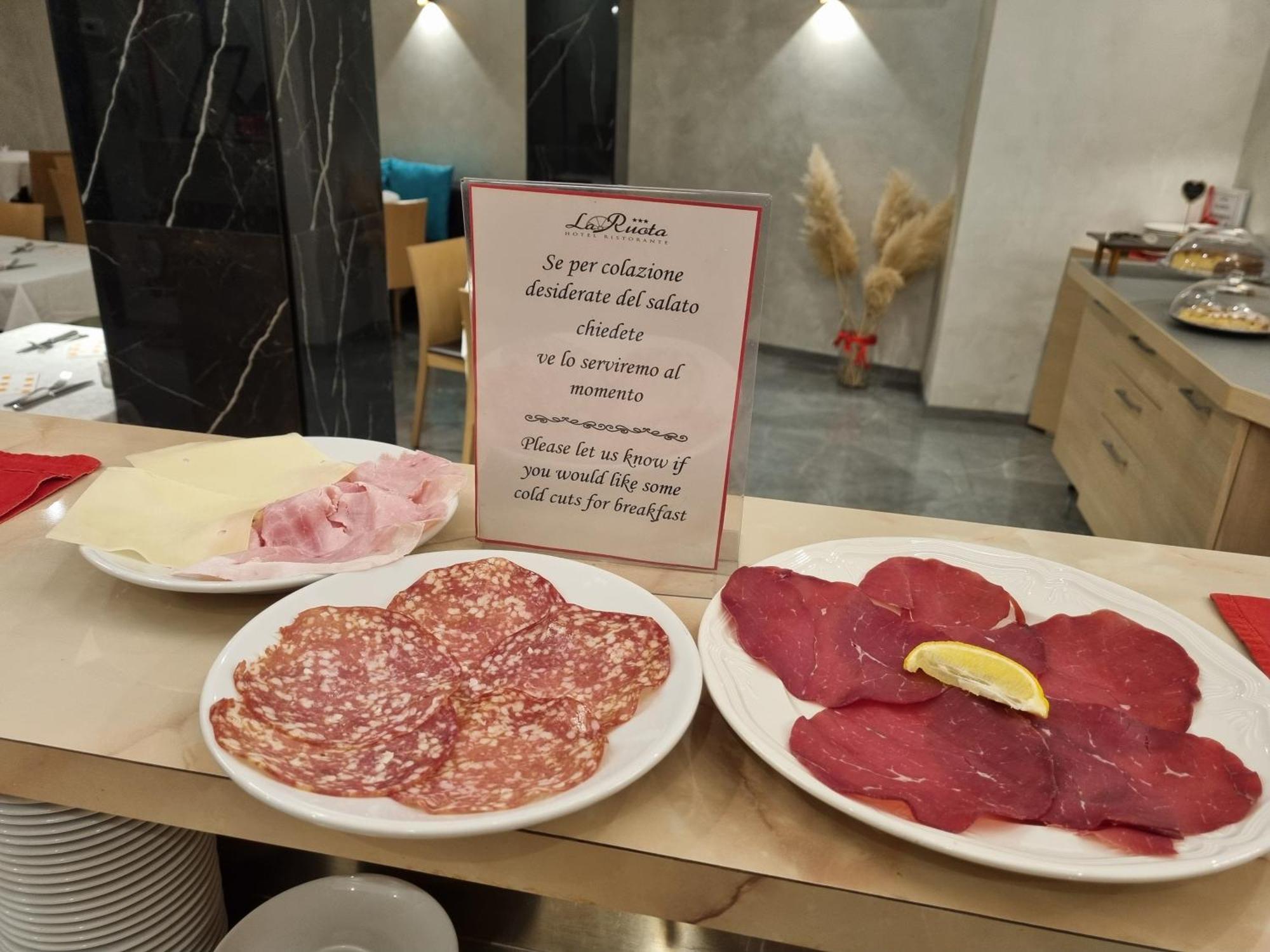 莫尔贝尼奥 La Ruota酒店 外观 照片